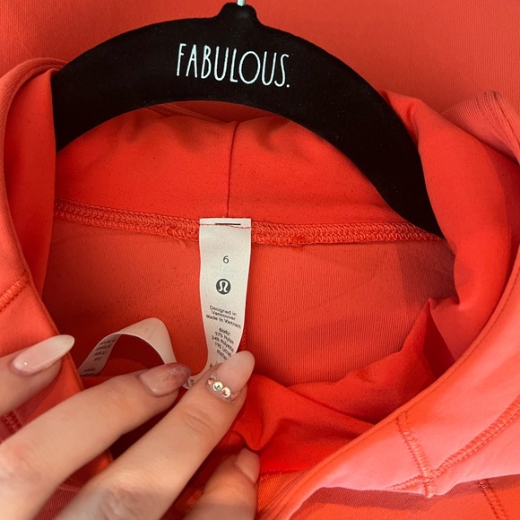Lululemon high neck hoodie, size 6 worn once - Picture 4 of 4
